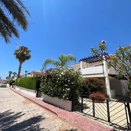 Tamara With Private Pool Villa *