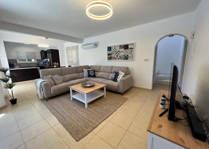 Tamara With Private Pool Villa *