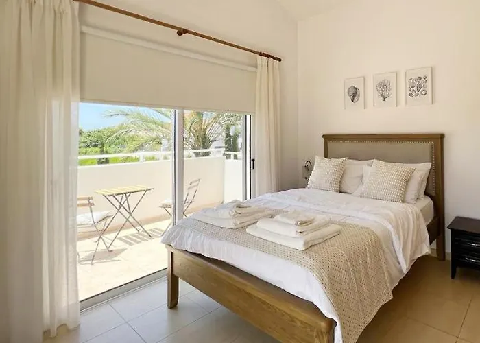 Villa Tamara With Private Pool *