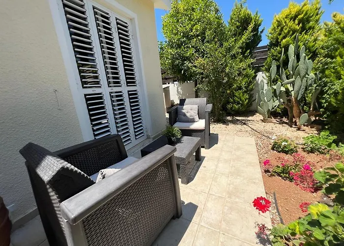 Tamara With Private Pool * Péjia
