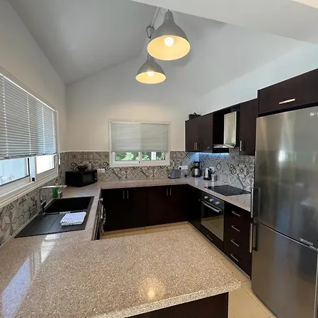 Tamara With Private Pool * Peyia