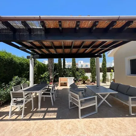 Villa Tamara With Private Pool *