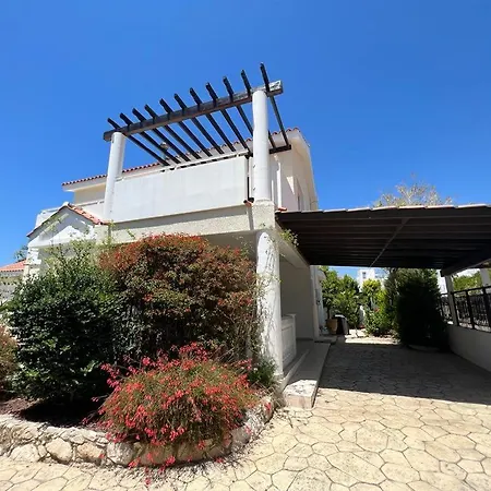 Tamara With Private Pool Villa *