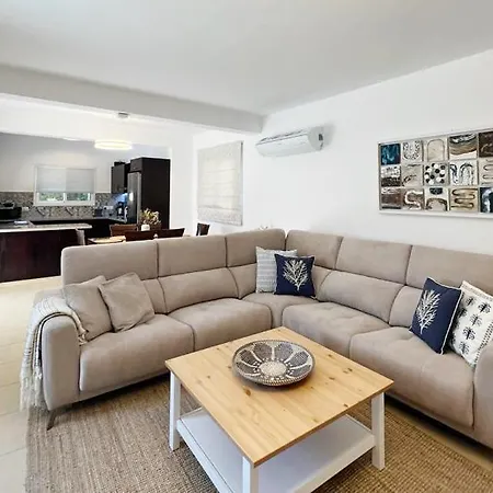 Tamara With Private Pool *