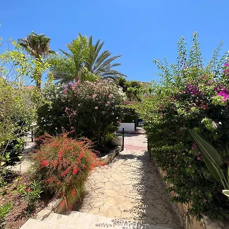 וילה Tamara With Private Pool