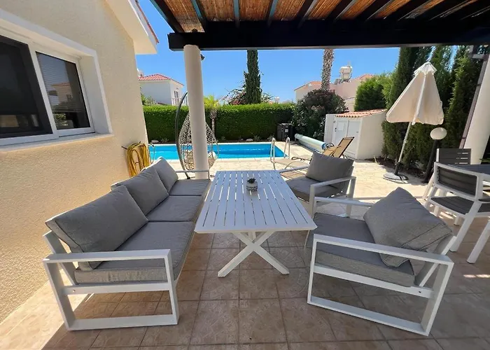 Tamara With Private Pool Pegeia