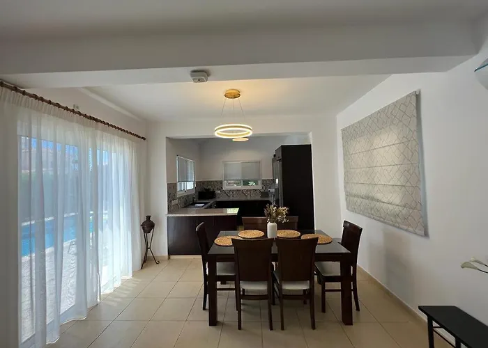 Tamara With Private Pool Pegeia